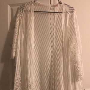 Gianni Bini white lace kimono